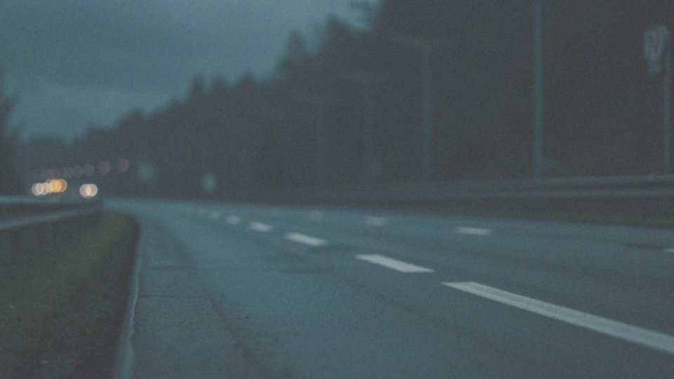 Jak alkohol może prowadzić do spowolnienia reakcji ciała?